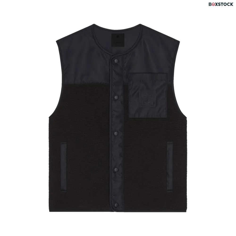 Givenchy 4G Emblem...