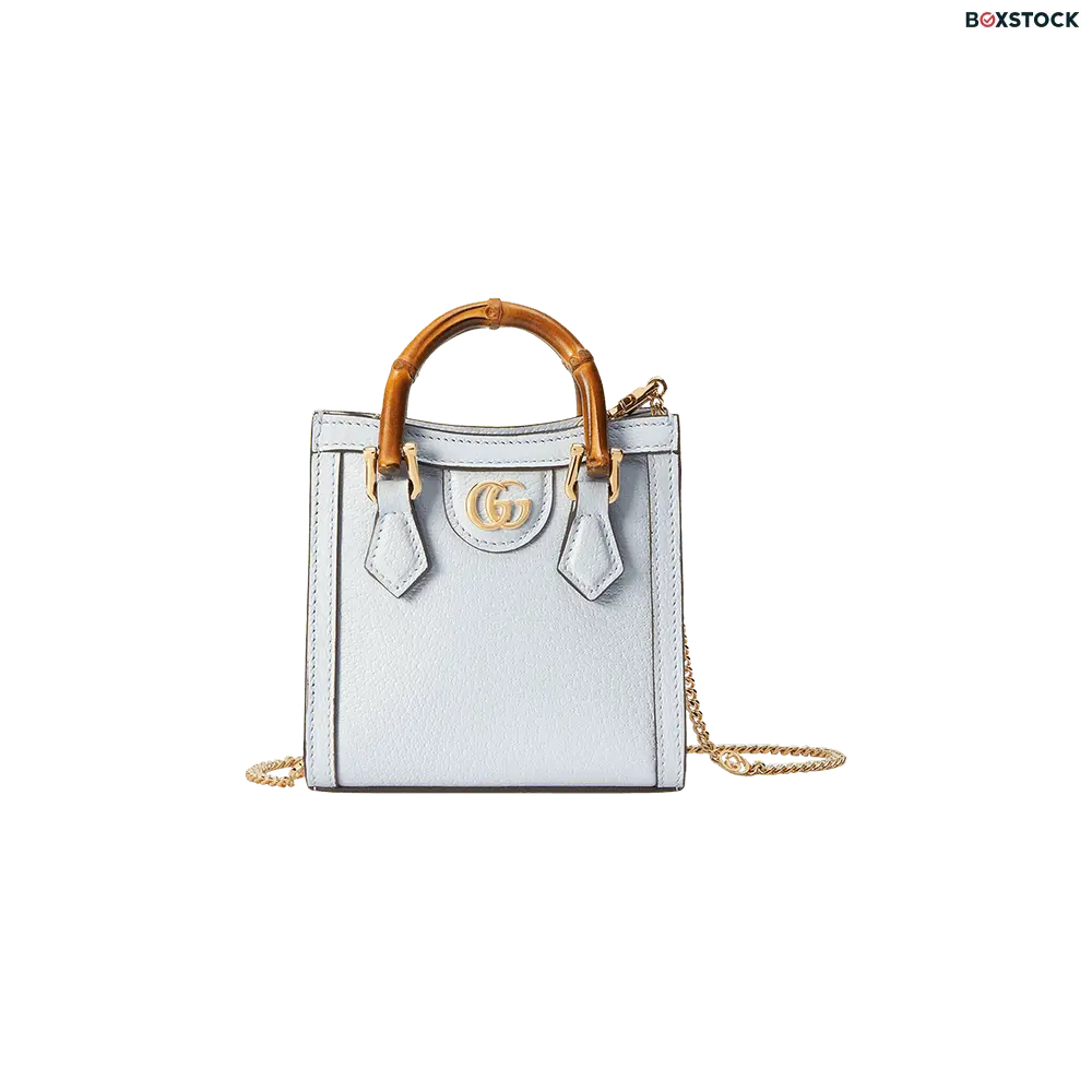 Gucci Diana Super Mini Bag...