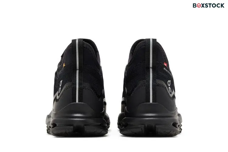 ON Cloudaway Waterproof Suma 'All Black'