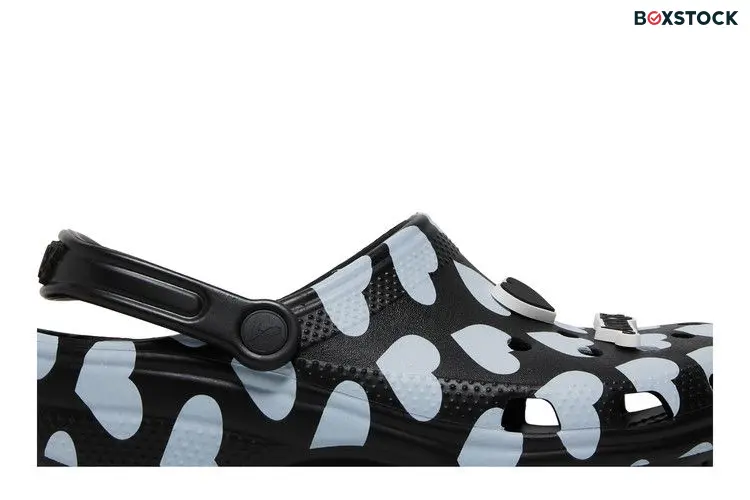 Crocs Awake NY x Classic Clog 'Home Is Where The Heart Is - Black'