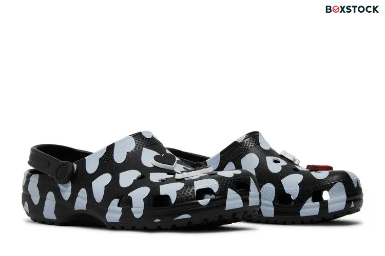 Crocs Awake NY x Classic Clog 'Home Is Where The Heart Is - Black'