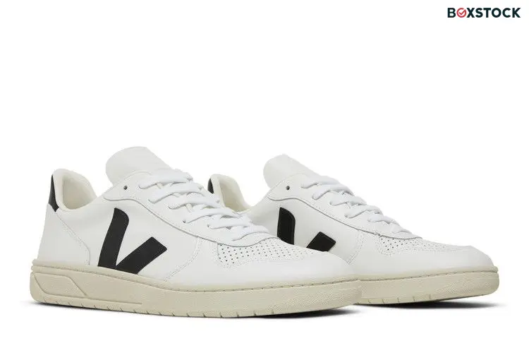 Veja V-10 'Extra White Black'