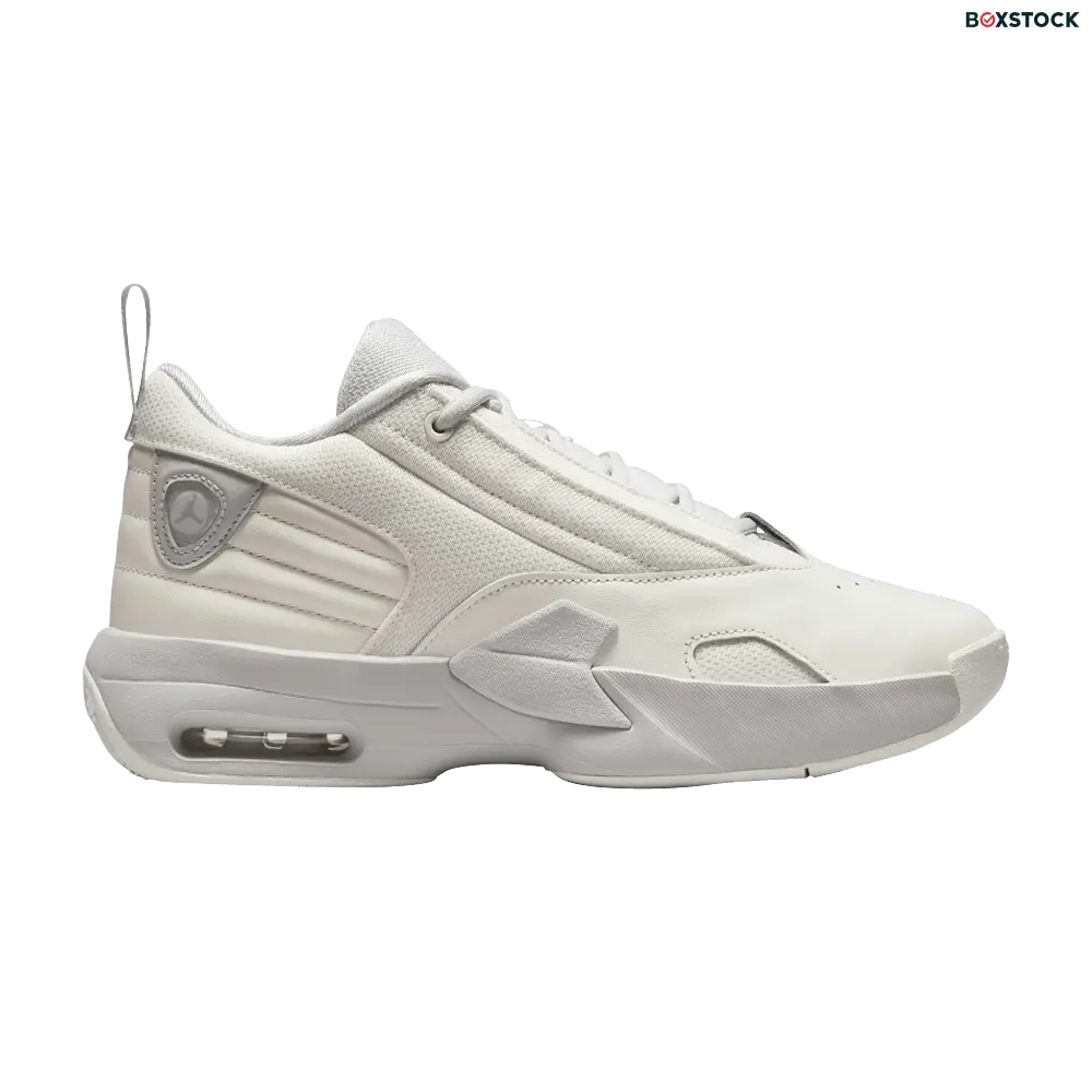 Jordan Max Aura 6 Sail Neutral Grey (Women's)