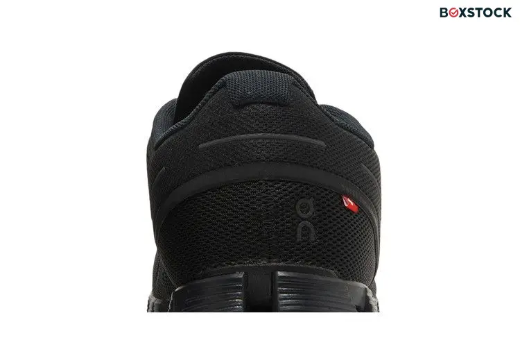 ON Cloud 5 'All Black'