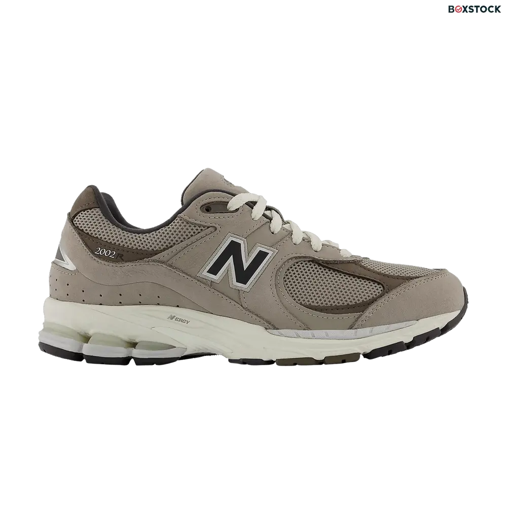 New Balance 2002R Warm Alpaca Light Chalkboard