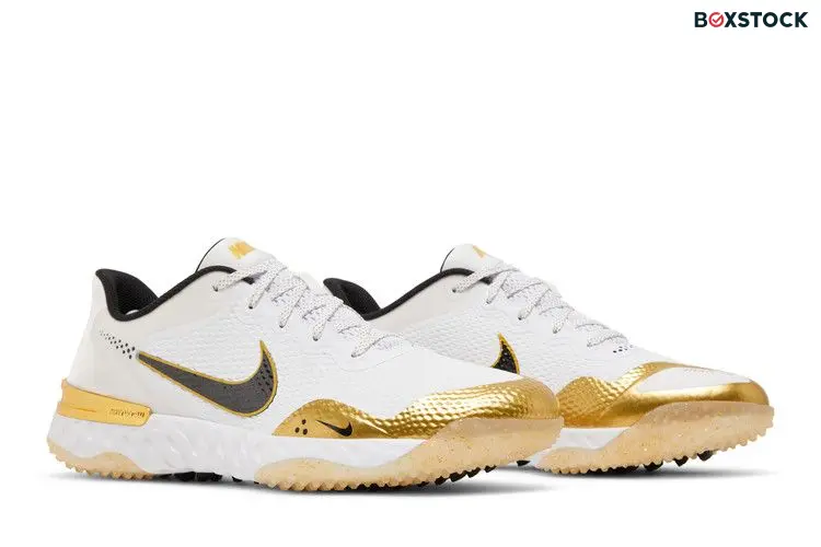 Nike Alpha Huarache Elite 3 Turf 'White Metallic Gold'