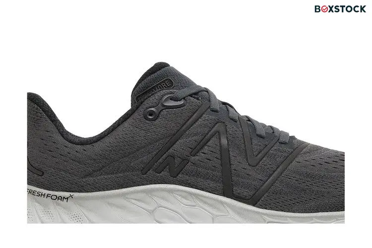 New Balance Fresh Foam X More v4 2E Wide 'Black Phantom'