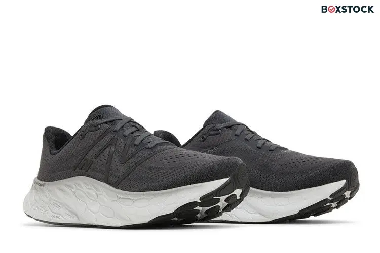 New Balance Fresh Foam X More v4 2E Wide 'Black Phantom'