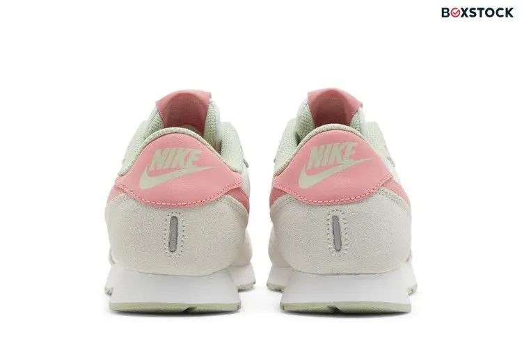Nike MD Valiant GS 'White Pink Gaze'