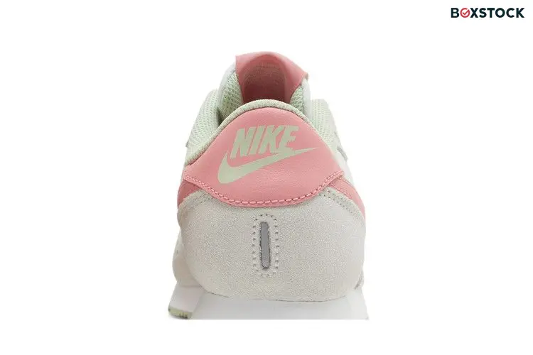 Nike MD Valiant GS 'White Pink Gaze'