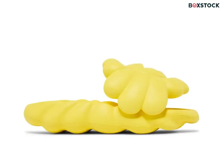 Takashi Murakami Ohana Full-Bloom Slide 'Blazing Yellow'