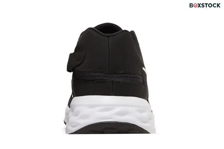 Nike Revolution 6 FlyEase Next Nature 'Black White'