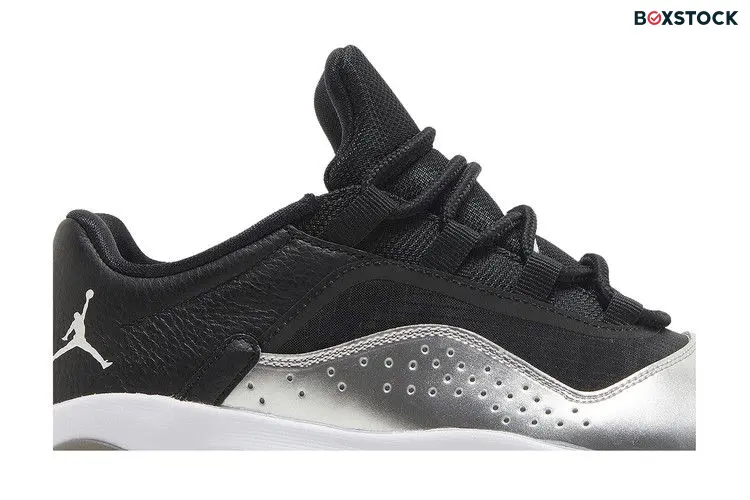 Wmns Air Jordan 11 CMFT Low 'Silver Toe' Black