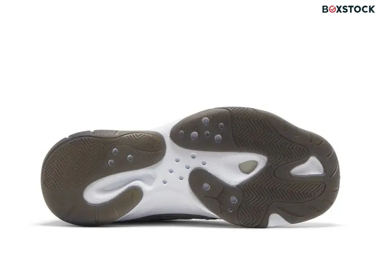 Wmns Air Jordan 11 CMFT Low 'Silver Toe' Black