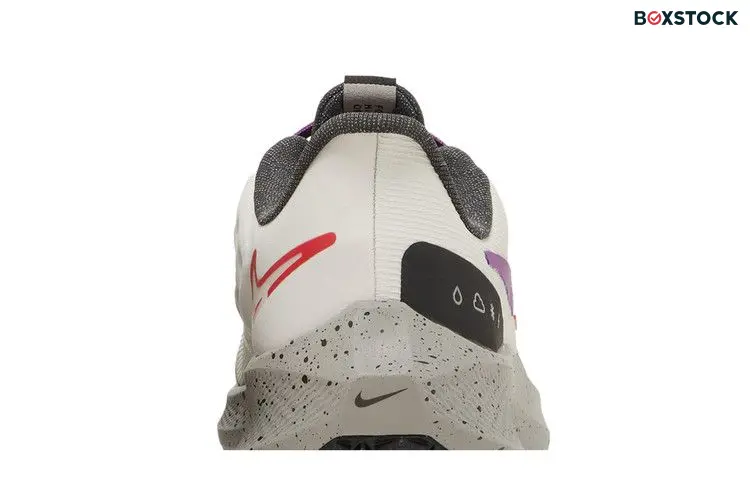 Nike Wmns Air Zoom Pegasus 39 Shield 'Light Bone Vivid Purple' Cream
