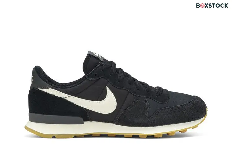 Nike Wmns Internationalist 'Black Gum'