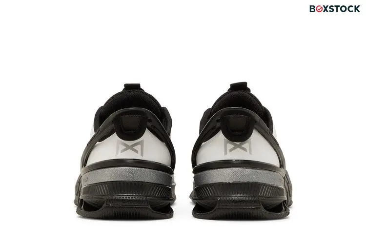 Nike Wmns Metcon 8 FlyEase Premium 'White Black Silver'