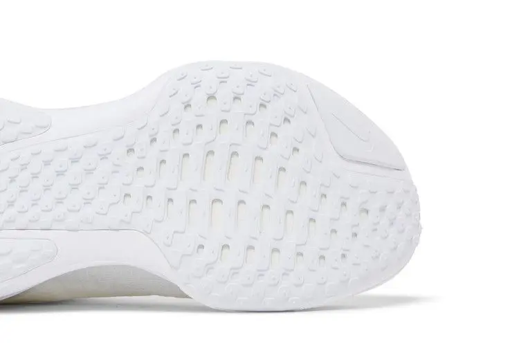 Nike ZoomX Invincible 3 Extra Wide 'White Photon Dust'