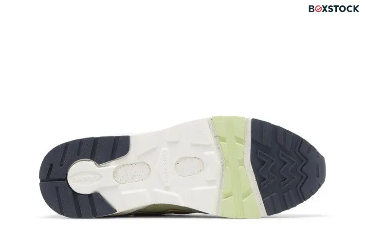 Karhu Aria 95 'Pigeon Doe' Brown