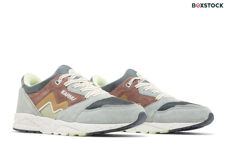 Karhu Aria 95 'Pigeon Doe' Brown
