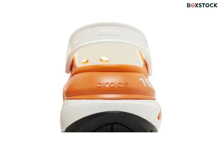 Crocs Mega Crush Clog 7-Eleven Orange