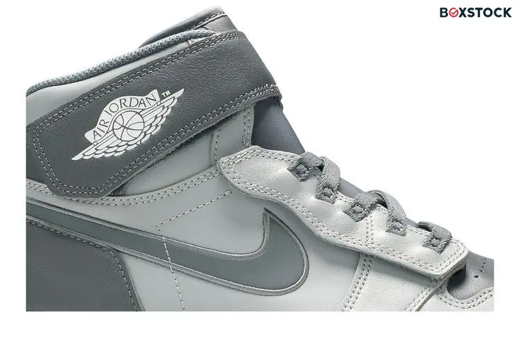 Jordan 1 High FlyEase Light Smoke Grey