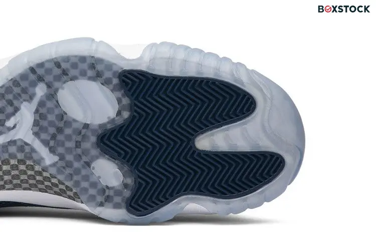 Jordan 11 Retro Low Snake Navy (2019)