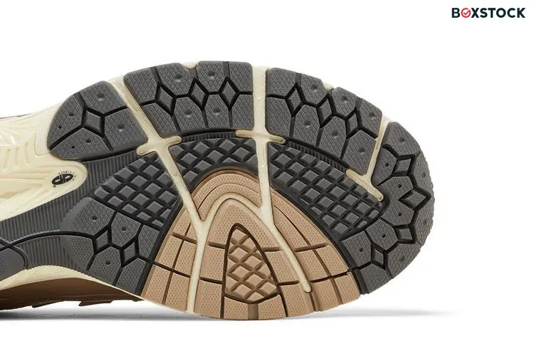 New Balance 1906R Cream Beige Vachetta