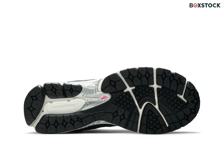 New Balance 2002R Petrol Exuberant Pink