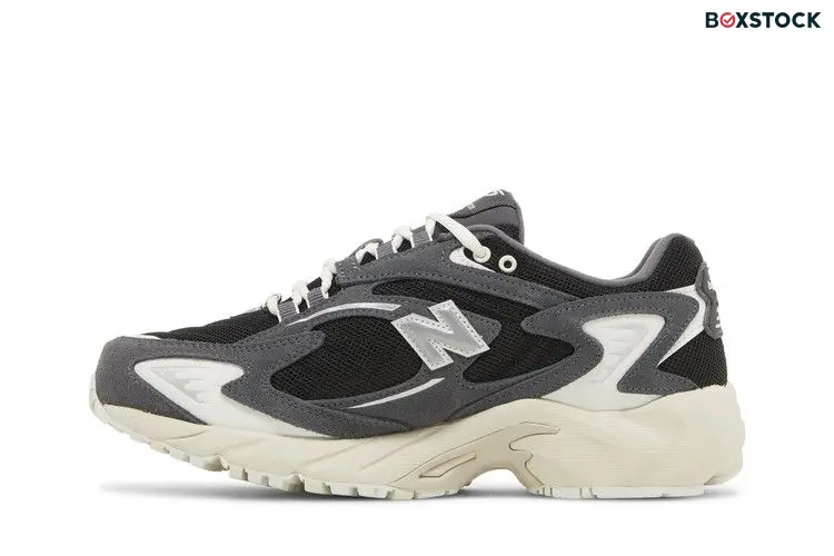 New Balance 725 Black Dark Grey