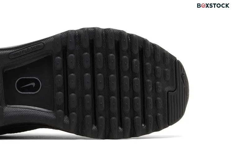 Nike Air Max 2013 Triple Black