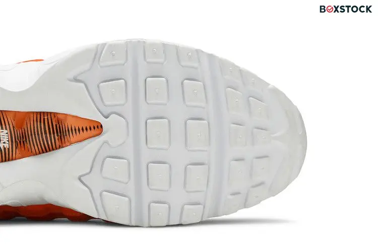 Nike Air Max 95 Overbranding Total Orange