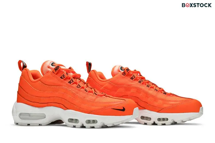 Nike Air Max 95 Overbranding Total Orange