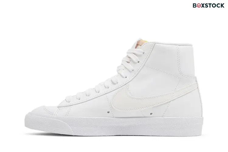 Nike Blazer 77 Vintage Mid Triple White