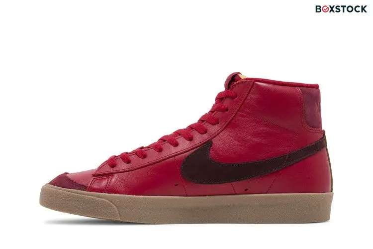 Nike Blazer Mid 77 Layers of Love