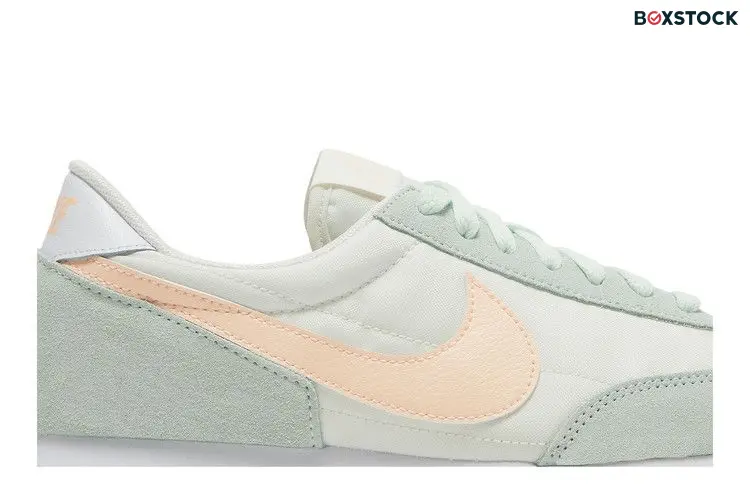 Nike Daybreak Barely Green Crimson Tint (Women's)
