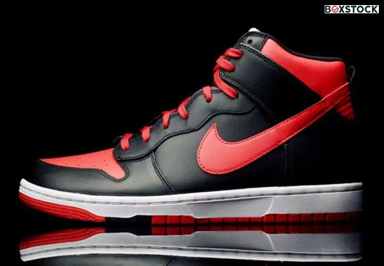 Nike Dunk CMFT Bred