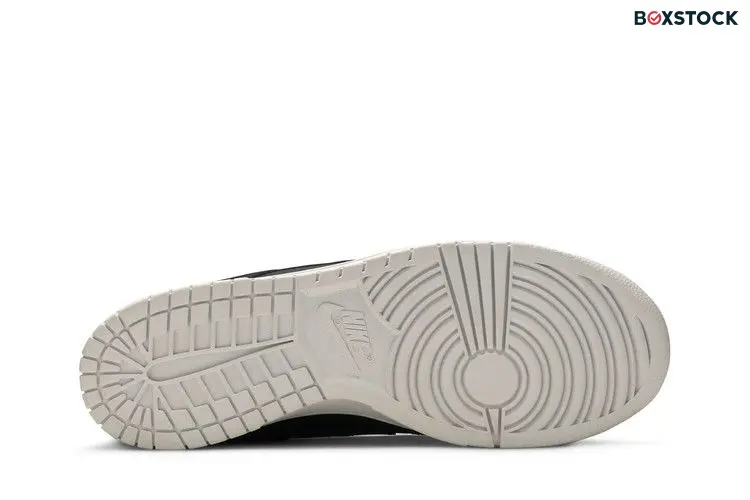 Nike Dunk Low Black/Black-White