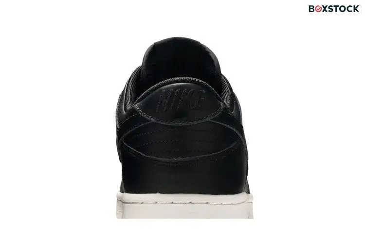 Nike Dunk Low Black/Black-White