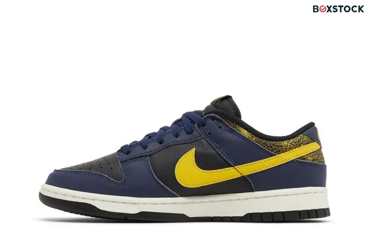 Nike Dunk Low Vintage Michigan