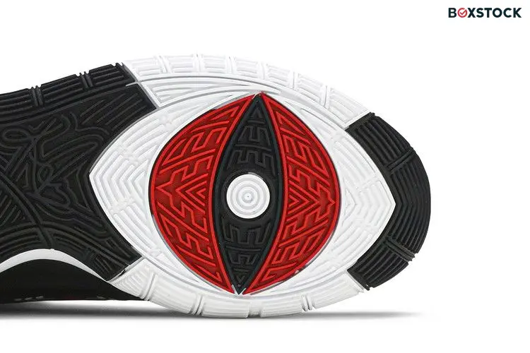 Nike Kyrie 6 Sneaker Room Mom Black