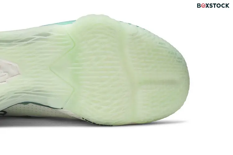 Nike LeBron 17 Low Glow-In-The-Dark