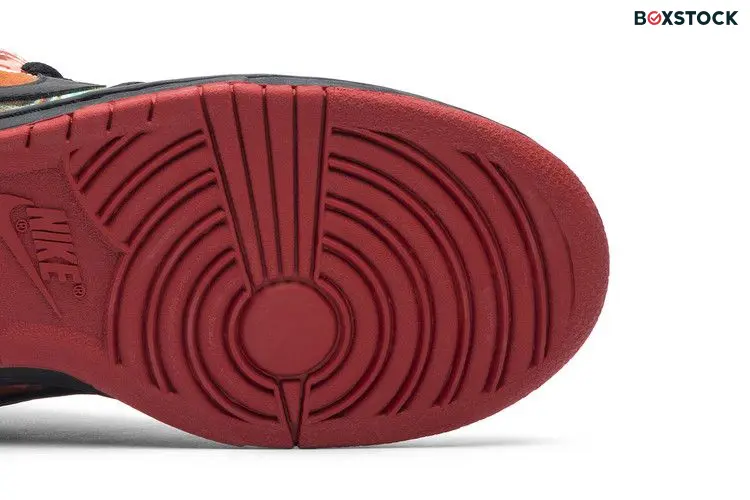 Nike SB Dunk Low Pushead 1