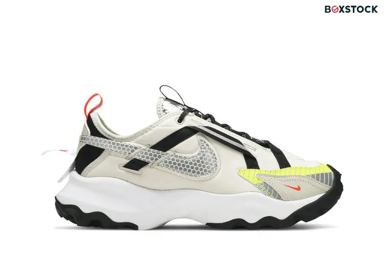 Nike TC 7900 LX 3M Light Orewood Brown (Women's)