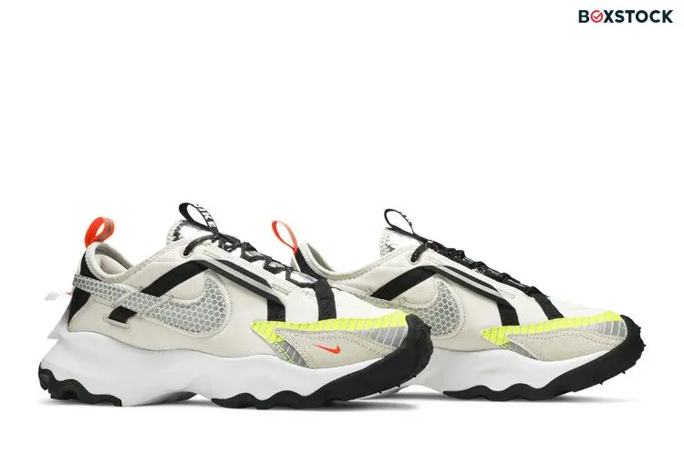 Nike TC 7900 LX 3M Light Orewood Brown (Women's)