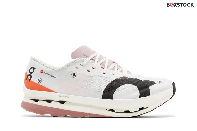 On Running Cloudboom Echo 3 White Flame