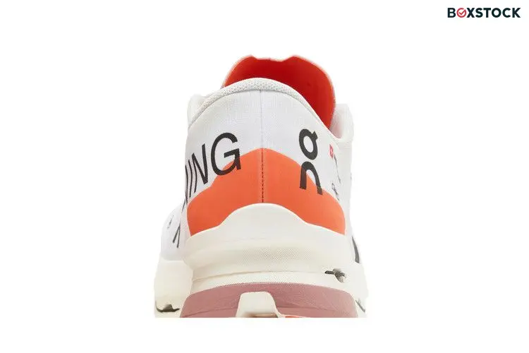 On Running Cloudboom Echo 3 White Flame