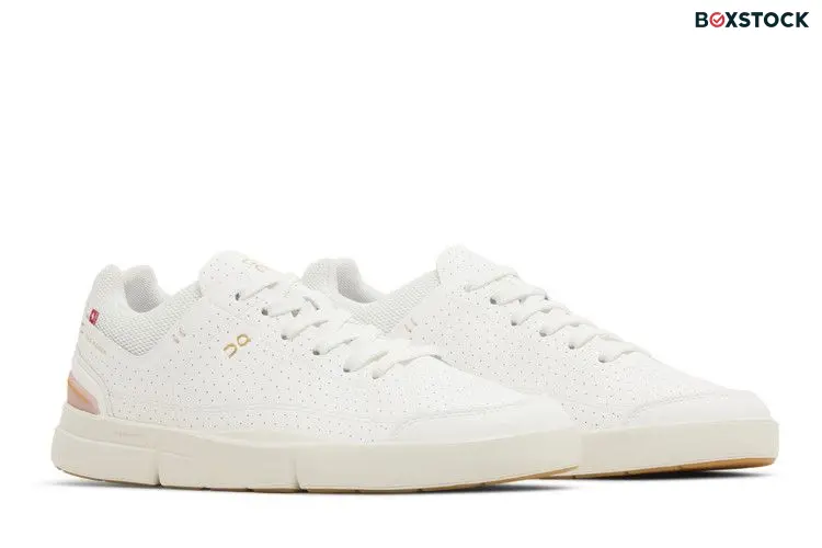 On The Roger Centre Court White Woodrose (Women's)