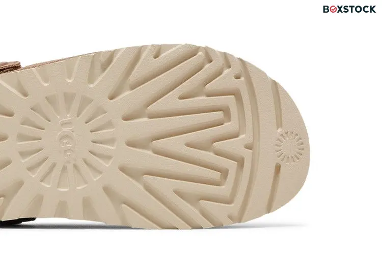 UGG Goldenstar Clog Chestnut (Women's)