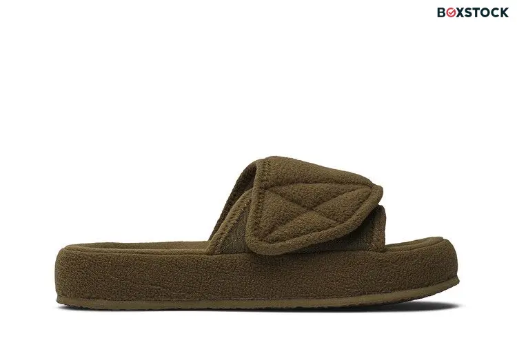 Yeezy Fleece Slide Season 7 Trench
